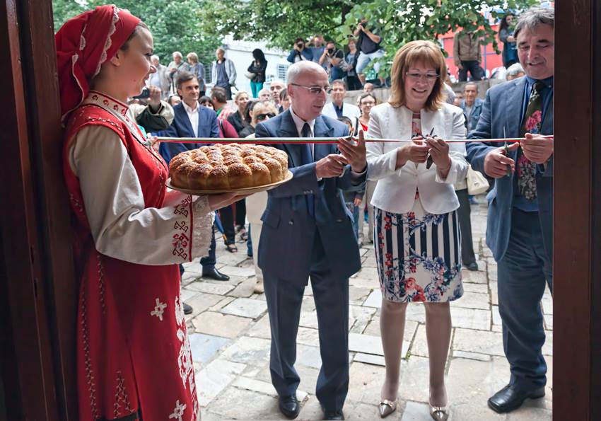 Откриване на музея | Източник: Архив "Музей на фотографията и съвременните визуални изкуства" - Казанлък