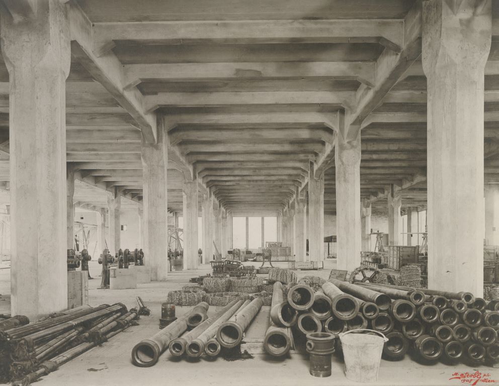 От изложбата "Only the Biggest Construction Sites. Marianne Strobl's Photo Campaigns" | Източник: The Photoinstitut Bonartes